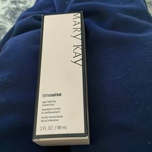 Mary kay age fighting moisturizer